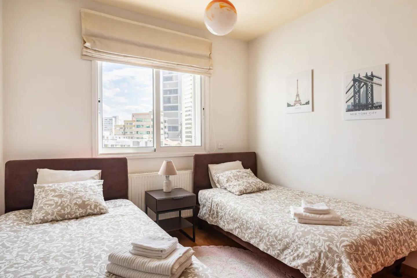 Warm Residence In The Heart Of The City Center - Balcony & View Nicosia Exterior photo